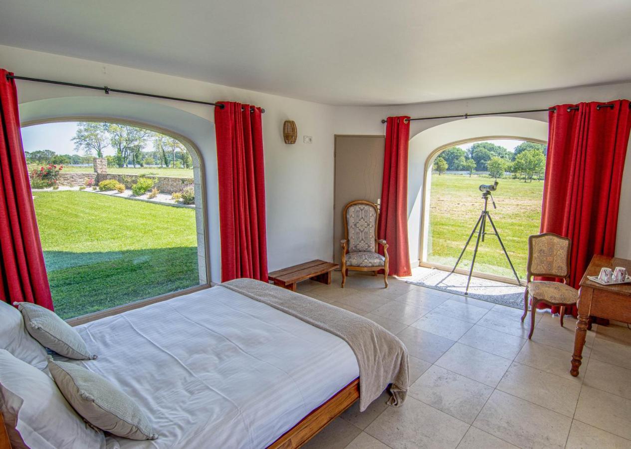 Domaine De Kerbillec Bed & Breakfast Theix Exterior photo