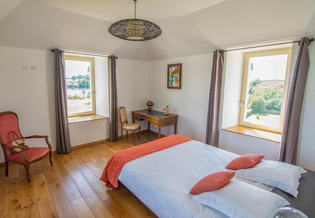 Domaine De Kerbillec Bed & Breakfast Theix Exterior photo