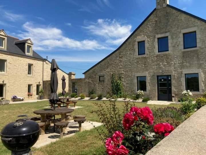Domaine De Kerbillec Bed & Breakfast Theix Exterior photo